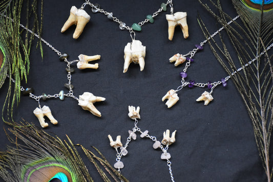 Crystal necklace 3 teeth