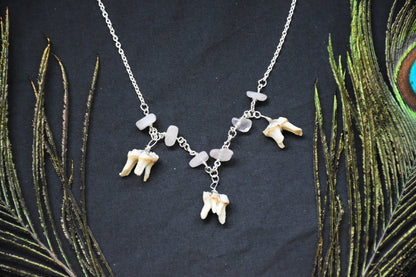 Crystal necklace 3 teeth