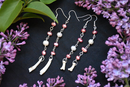 Second hand pearl earrings