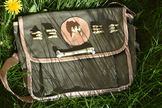 Green tooth bag