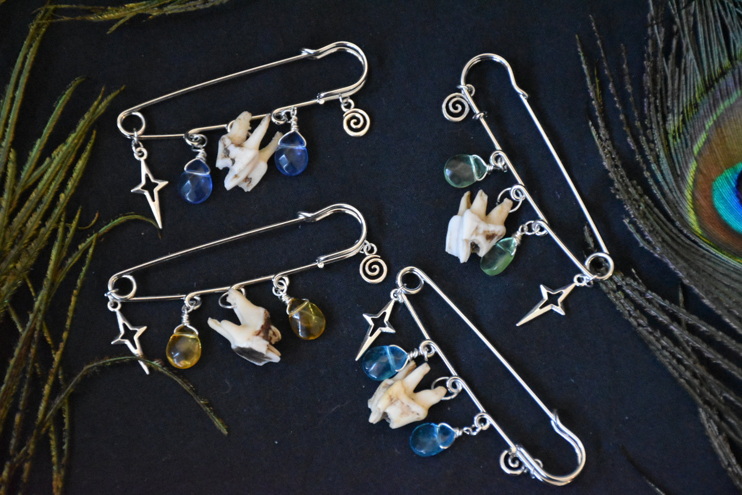 Toothy whimsical safety pin