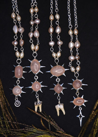 Rose bomb necklace