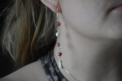 Second hand pearl earrings