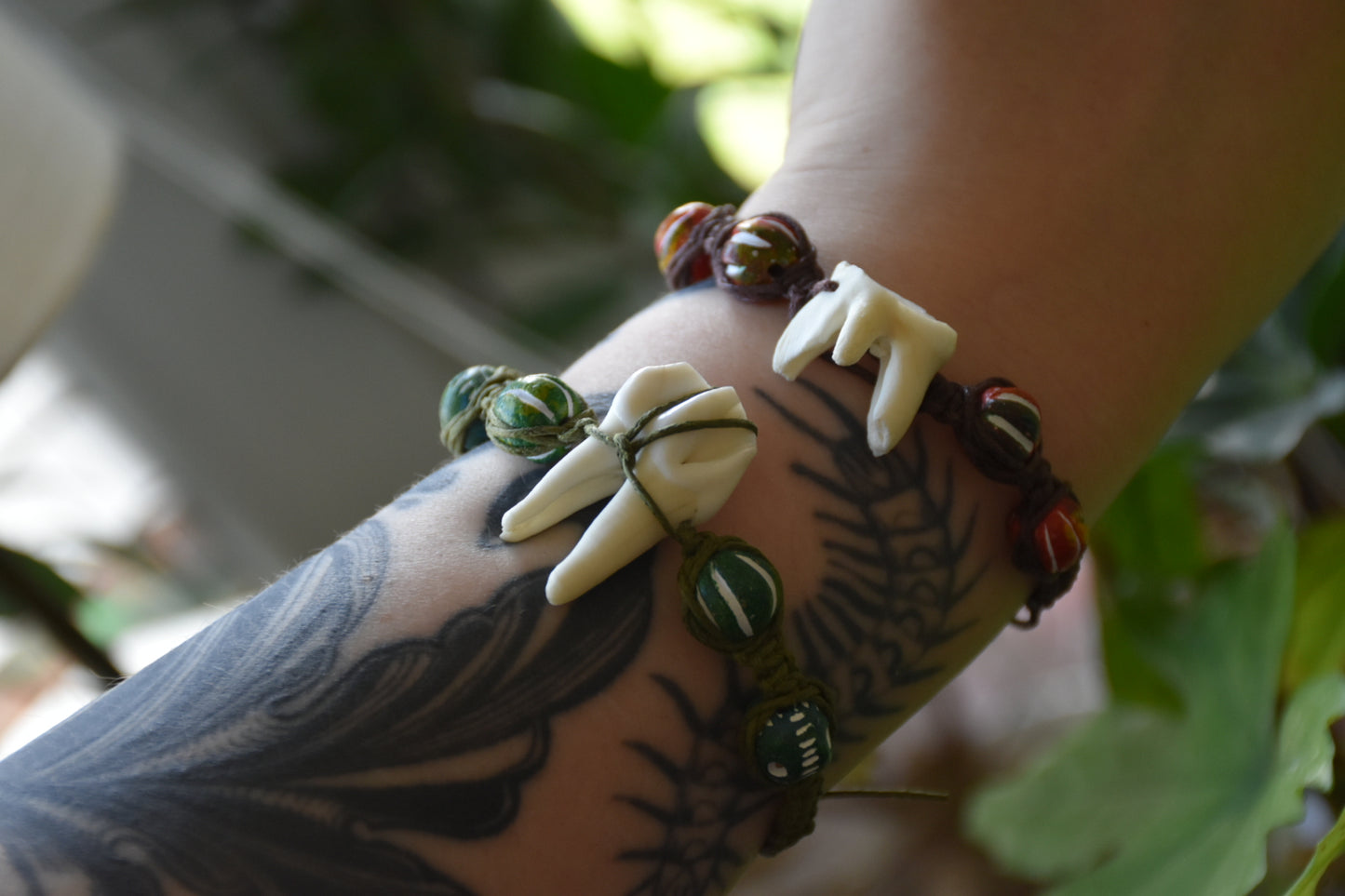 makrame tooth bracelet