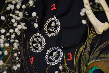 Rat bone velvet choker